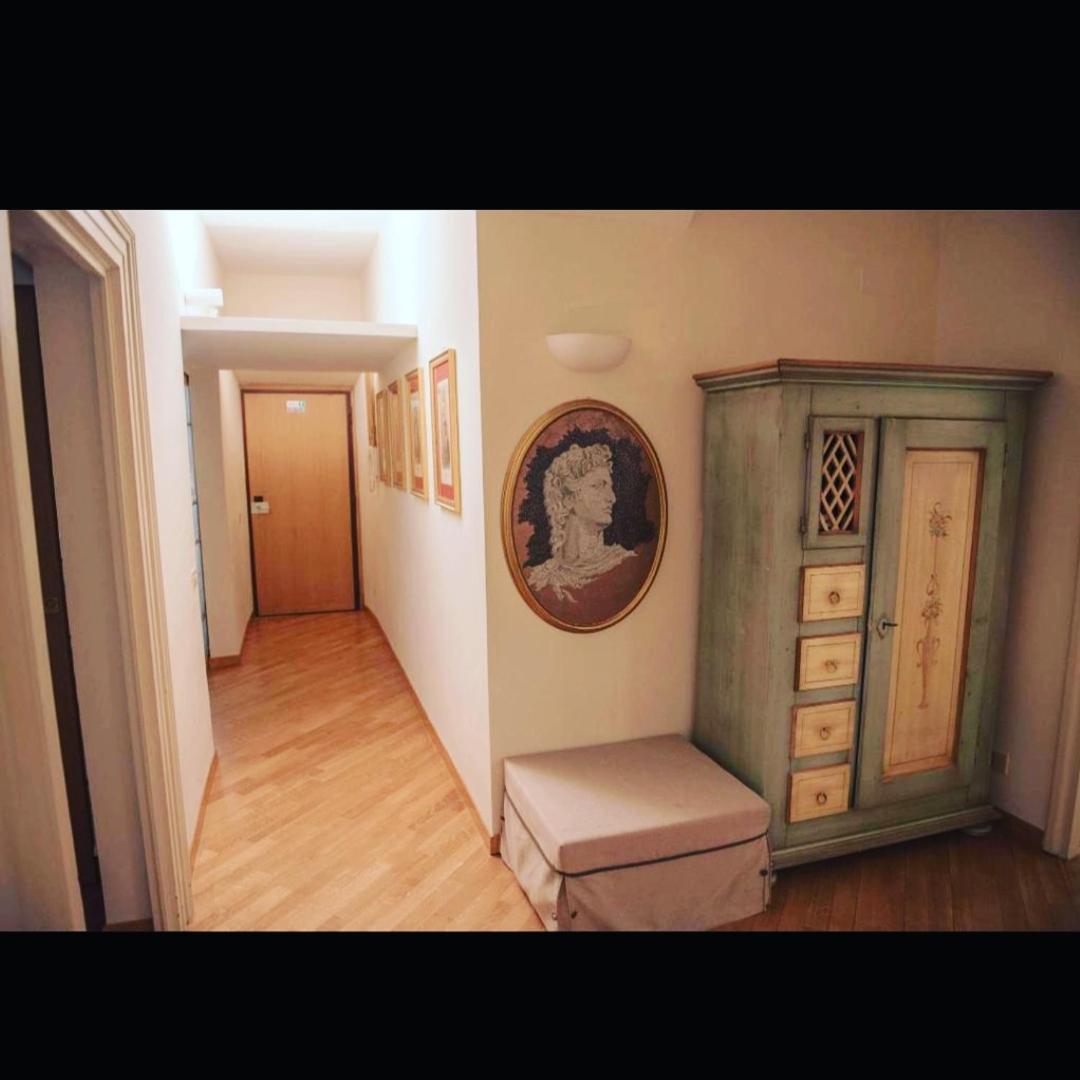 Veneto Comfortable Apartment Рим Номер фото